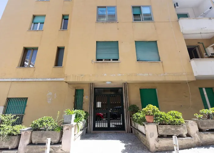 Guesthost - Bright Near Vatican Apartment